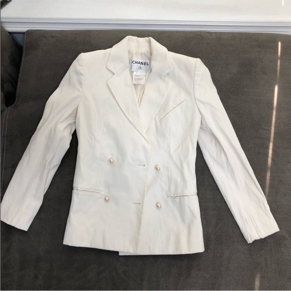 Authentic CHANEL Women's Cream Pantsuit - Picture 3 of 16